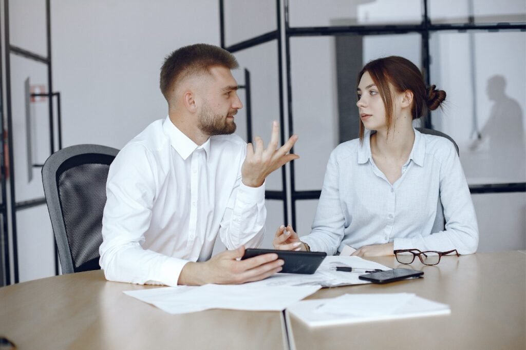 Como se defender de falas machistas no trabalho